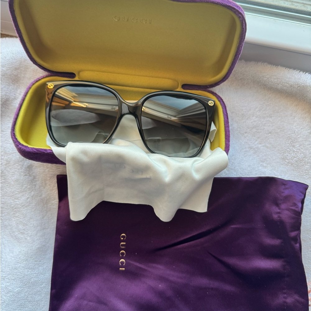 Authentic Gucci glasses